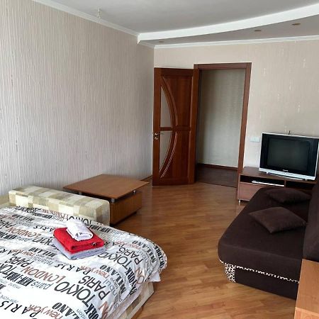 Двокімнатна Квартира На Архипенко Kiew Exterior foto
