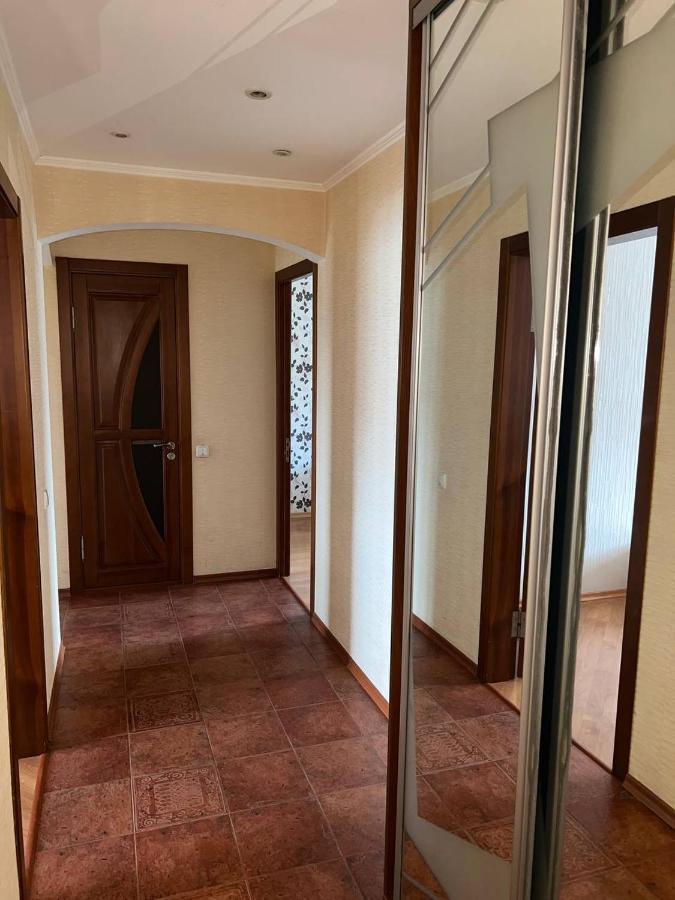 Двокімнатна Квартира На Архипенко Kiew Exterior foto