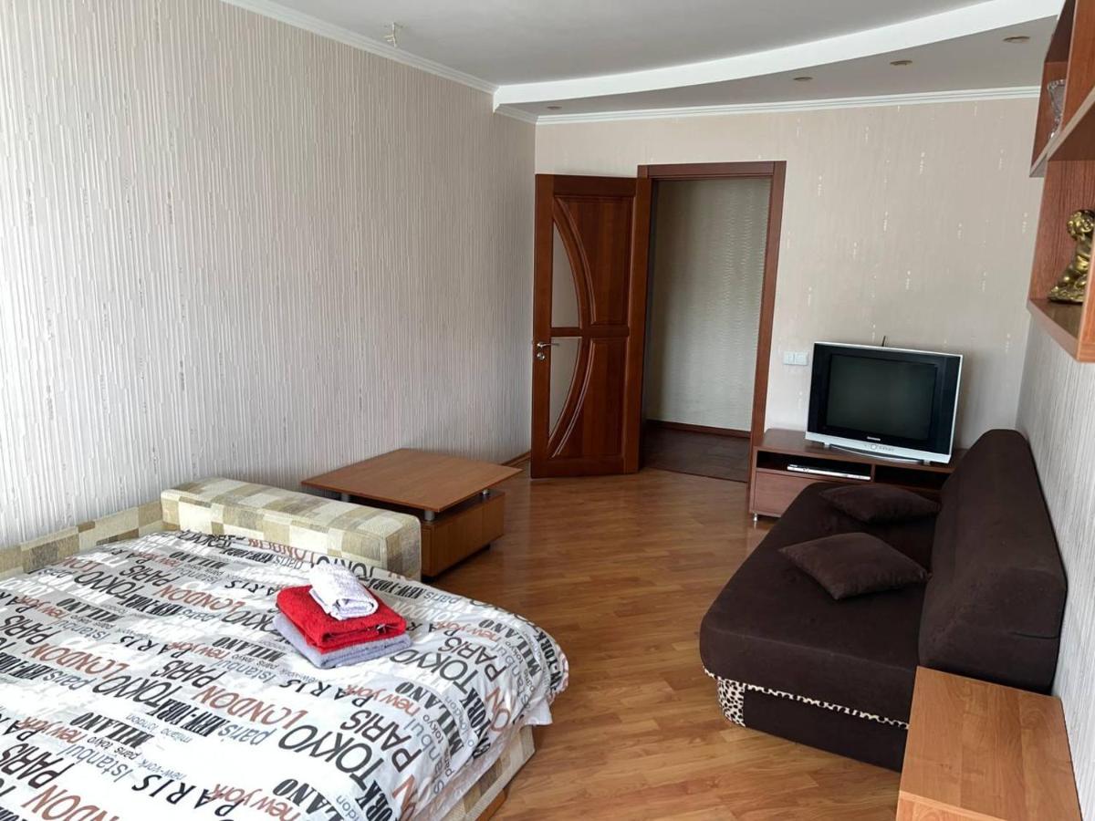 Двокімнатна Квартира На Архипенко Kiew Exterior foto